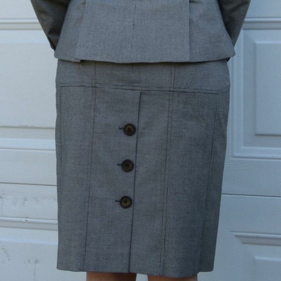 "Modern Icon" Periphery Houndstooth Skirt Suit - Picture 9 of 9